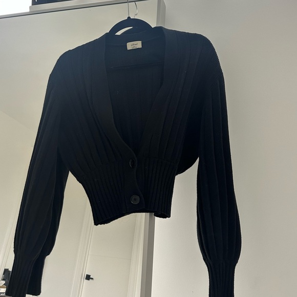 Aritzia Wilfred cardigan. - Picture 2 of 2